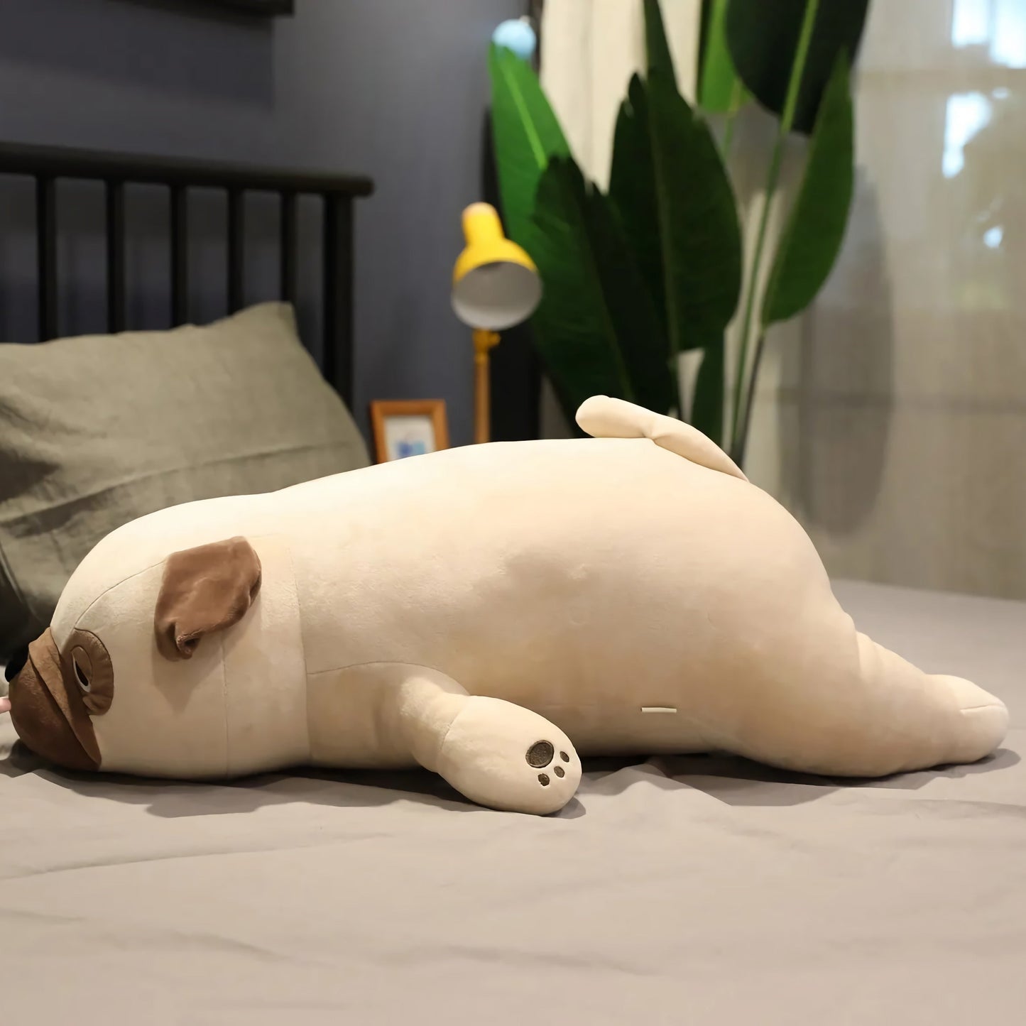 Lazy Pug Loaf Plüschtier